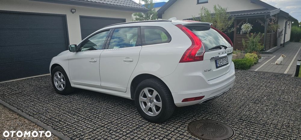 Volvo XC 60 - 4
