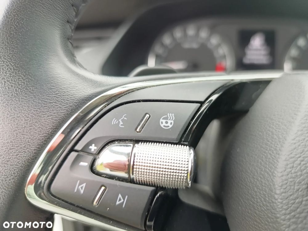 Skoda Octavia 2.0 TDI Style DSG - 23