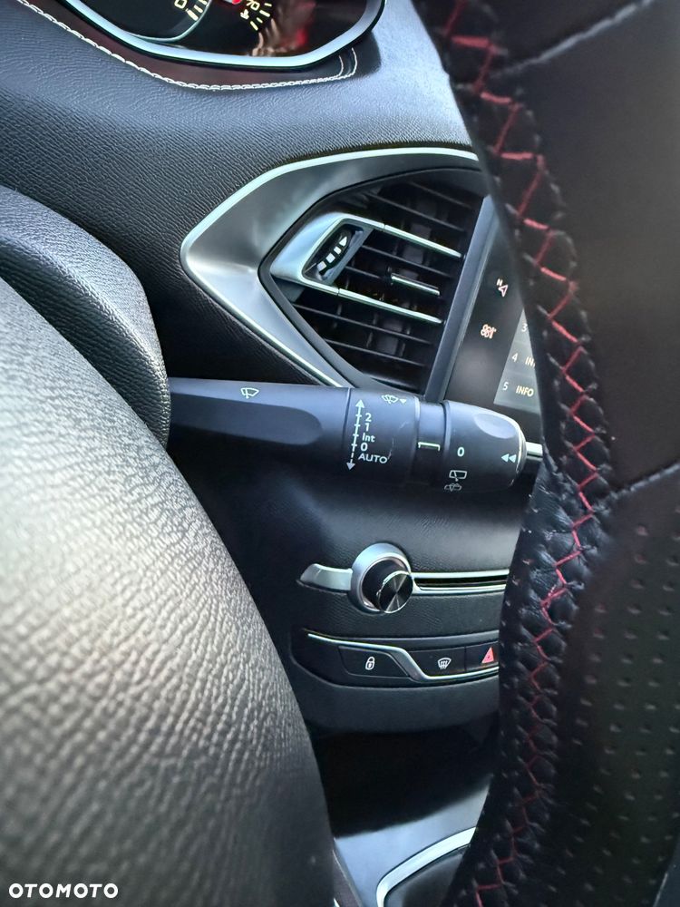 Peugeot 308 PureTech 130 GPF Stop & Start GT Pack - 25