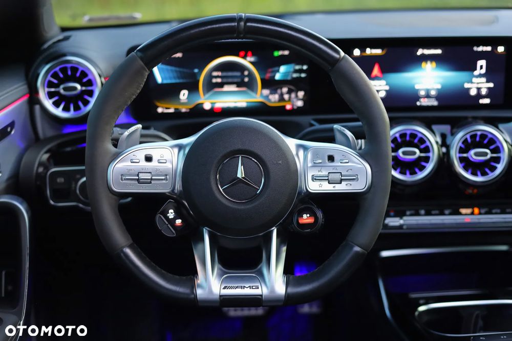 Mercedes-Benz CLA AMG 45 4-Matic 8G-DCT - 8