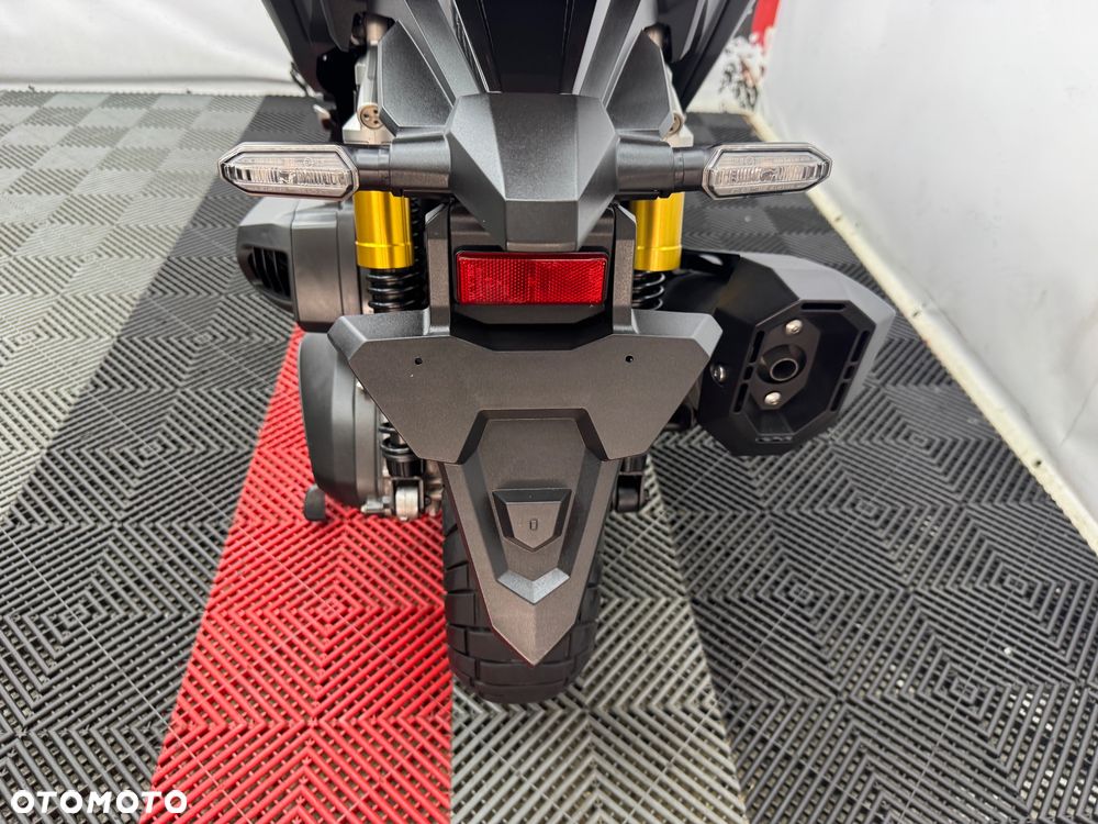 Honda ADV350 - 20