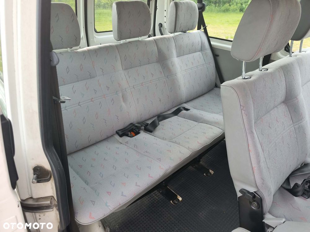 Volkswagen Transporter - 17
