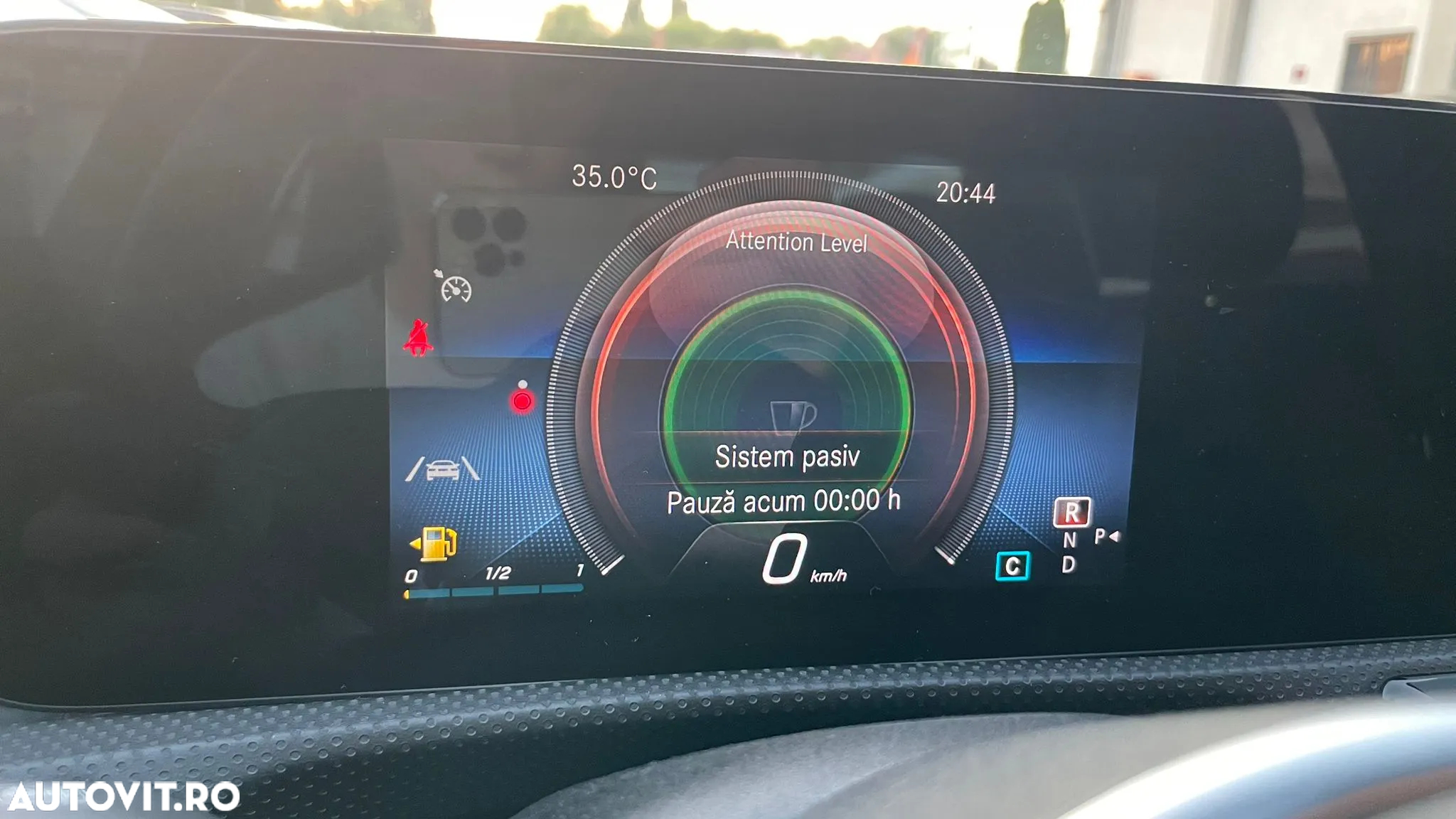Mercedes-Benz CLA - 25