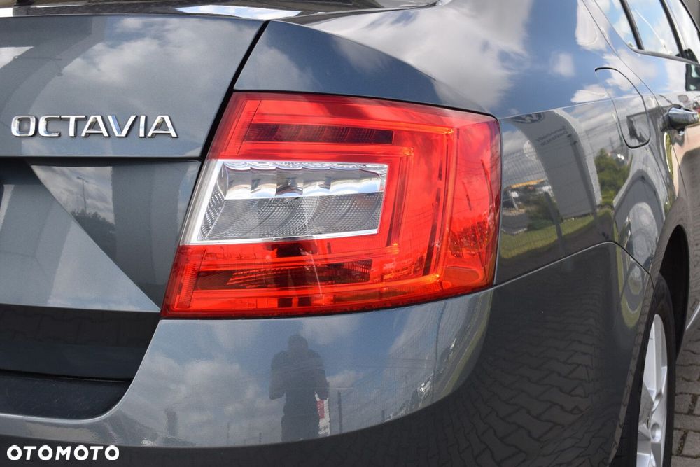 Skoda Octavia 1.2 TSI Ambition - 38