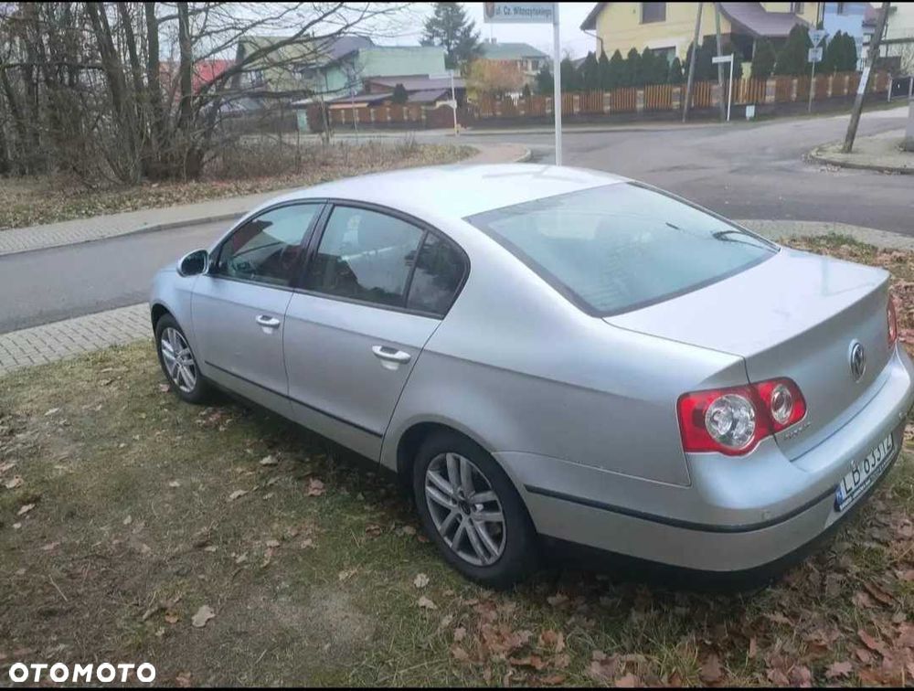 Volkswagen Passat - 5
