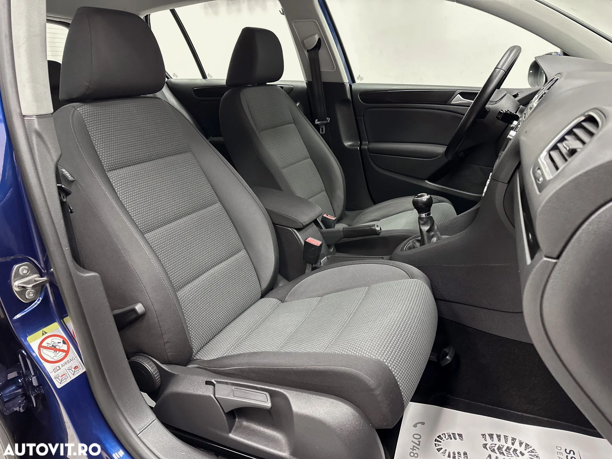 Volkswagen Golf 1.6 Comfortline - 10