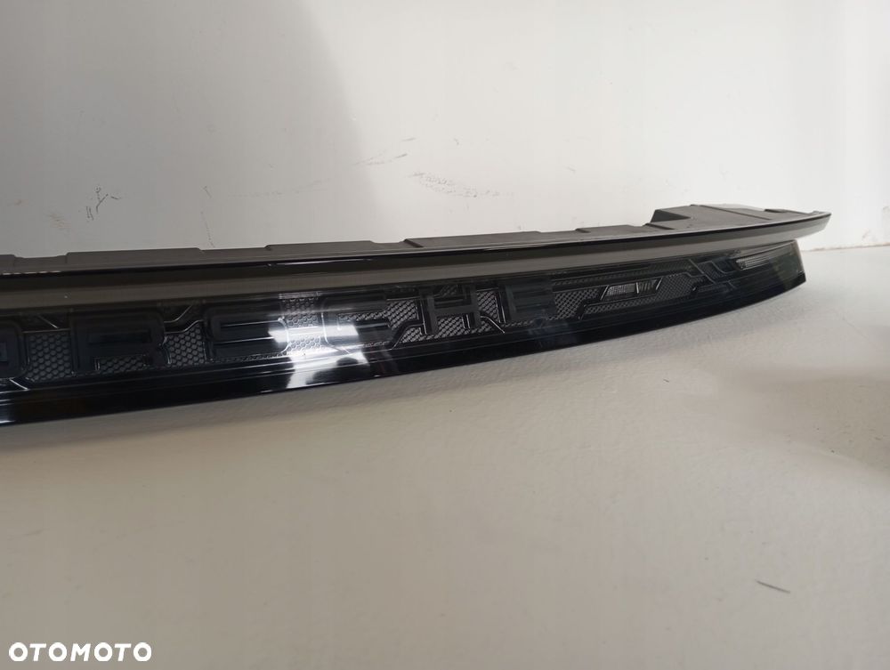Lampa TYLNA PORSCHE TAYCAN PRAWA LEWA 9JA-945096-A 9JA945095-A 9JA-945082-F - 9