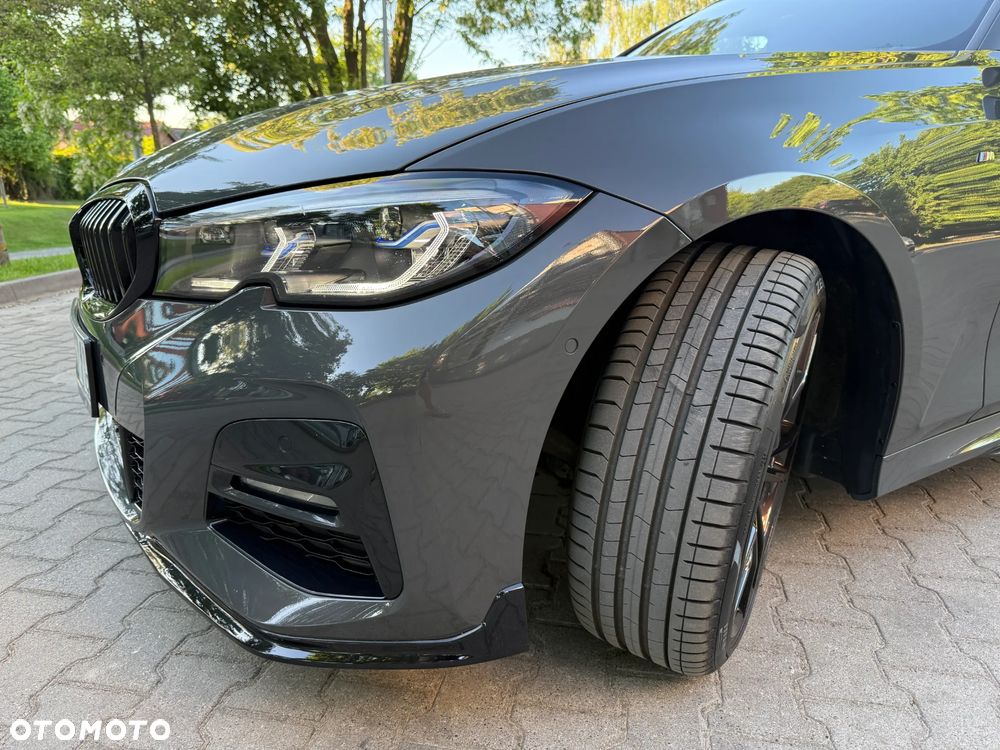 BMW Seria 3 330i xDrive M Sport sport - 29