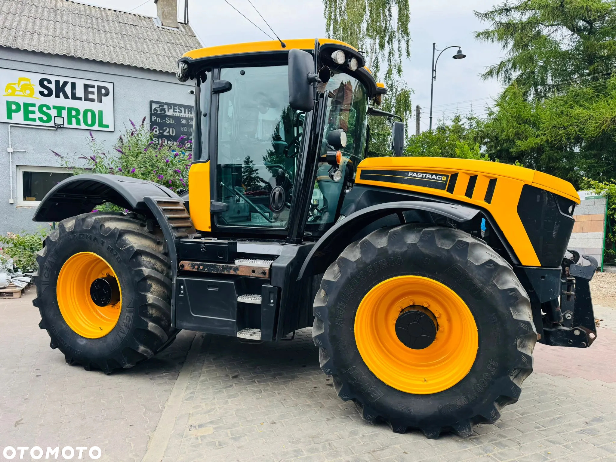 JCB 4220 - 6