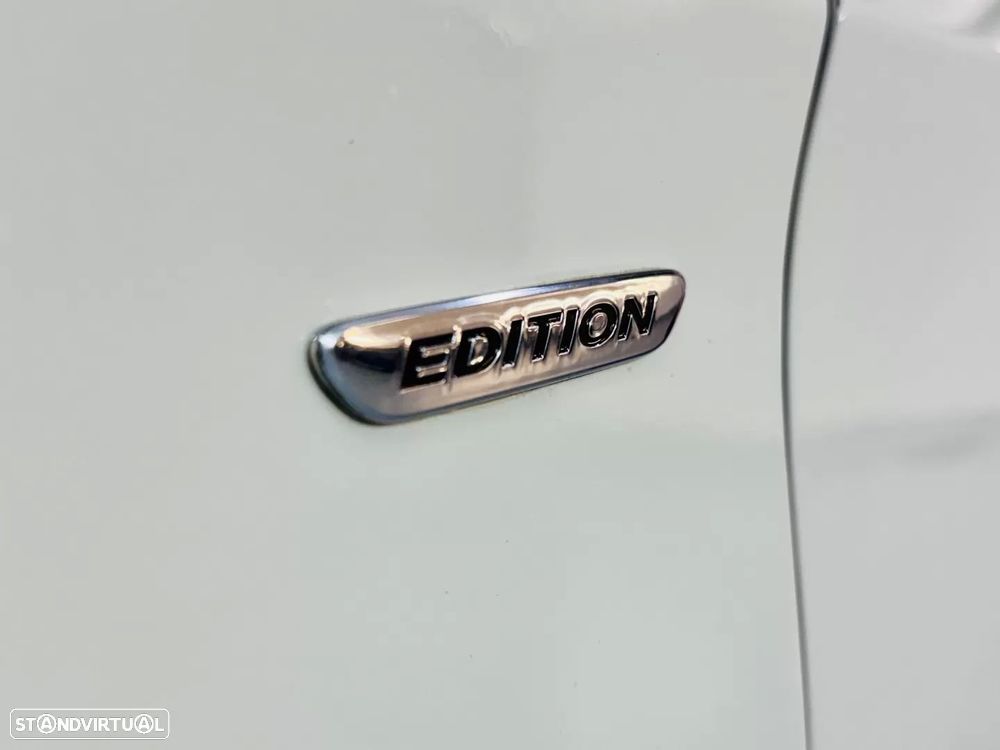 Mercedes-Benz CLA 180 d Shooting Brake AMG Line - 21