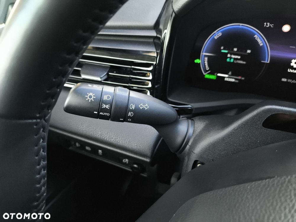 Toyota Camry - 26