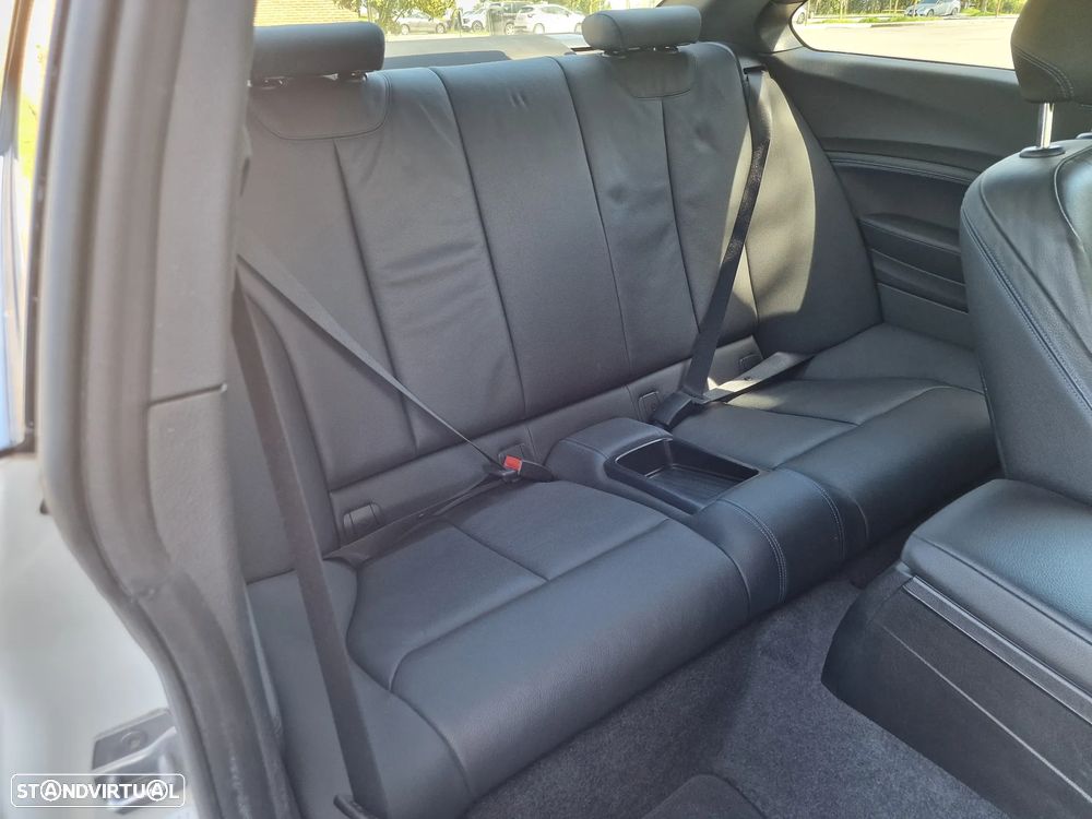 BMW 220 d Coupe Pack M Auto - 29