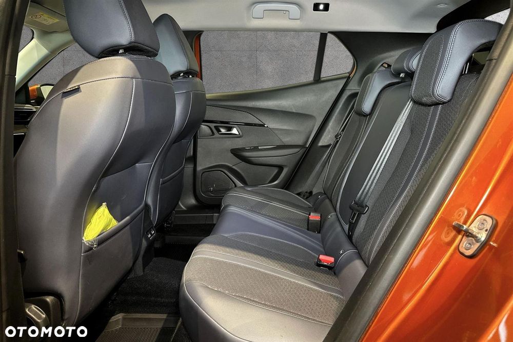 Peugeot 2008 PureTech 130 EAT8 Allure - 11