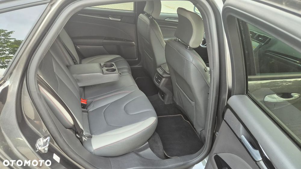 Ford Mondeo 2.0 EcoBlue ST-Line - 28
