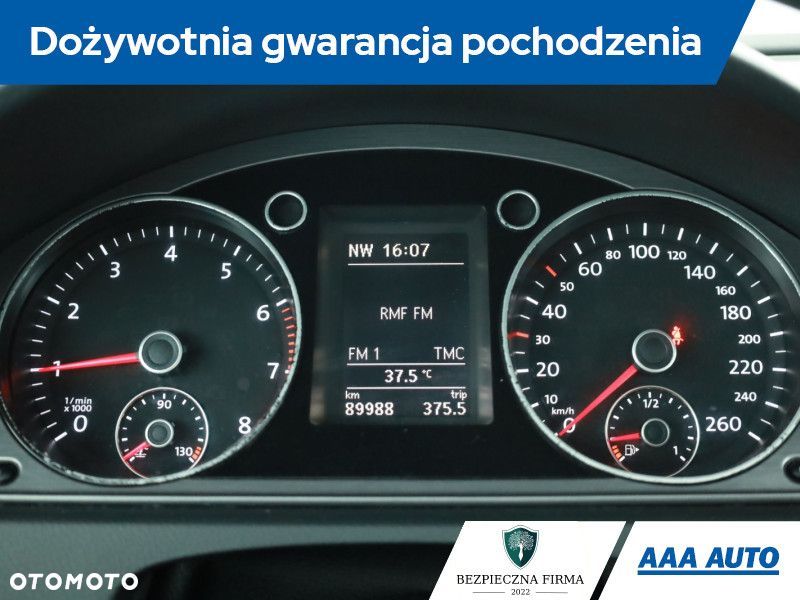 Volkswagen Passat - 10