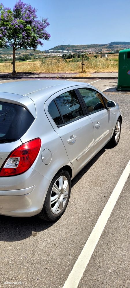 Opel Corsa 1.2 Enjoy - 4