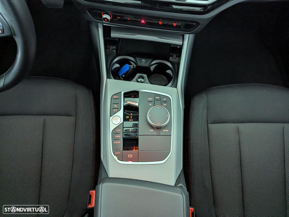 BMW 320 e Corporate Edition Auto - 18