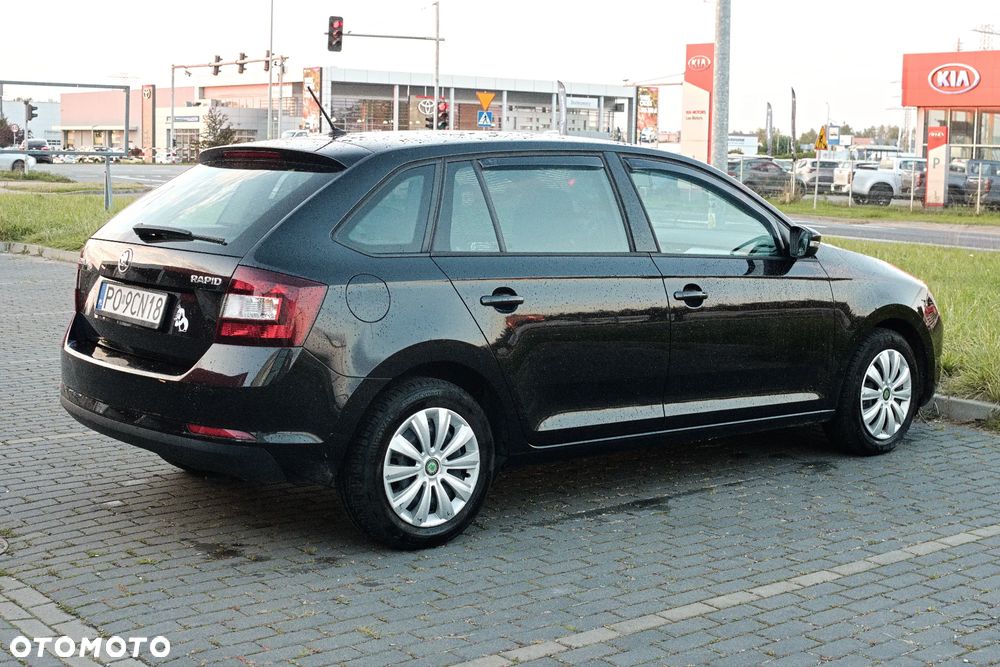 Skoda RAPID 1.6 TDI DPF Ambition - 29