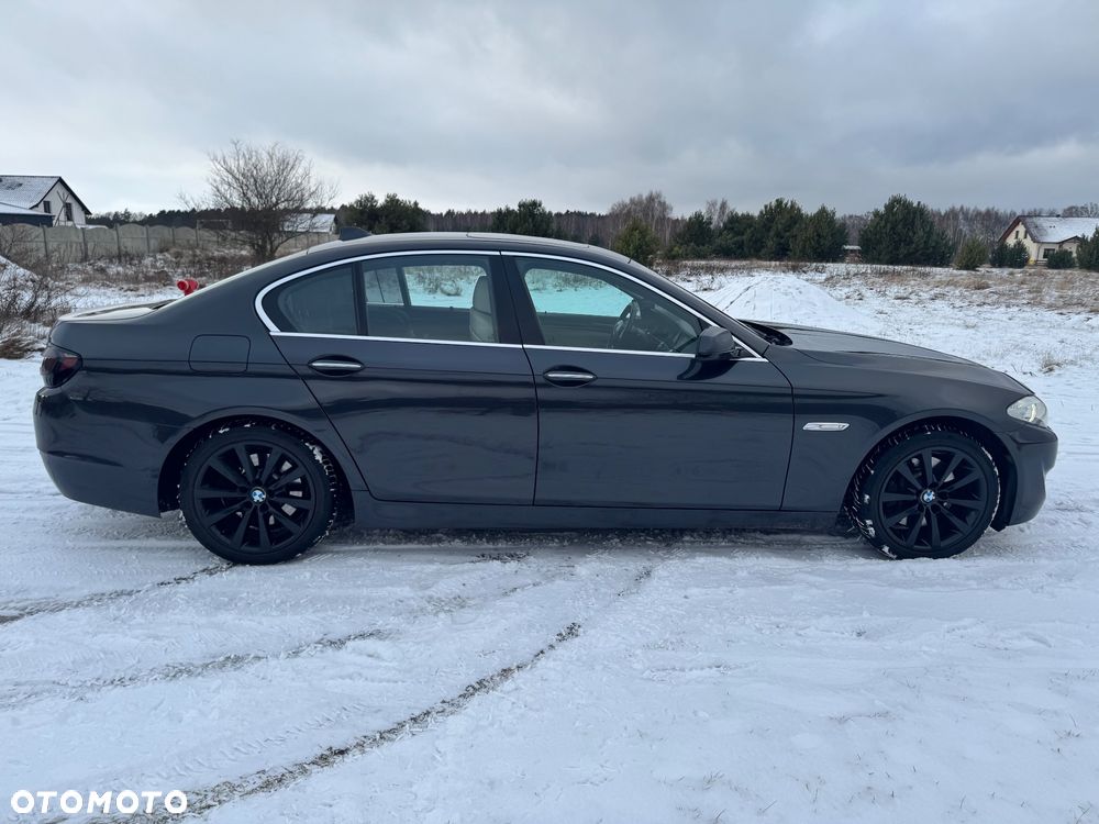 BMW Seria 5 525d xDrive Modern Line - 18