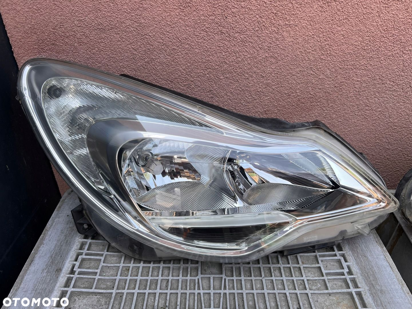 Lampa przednia OPEL CORSA D LIFT KOMPLET EUROPA ORYGINALNE VALEO - 2