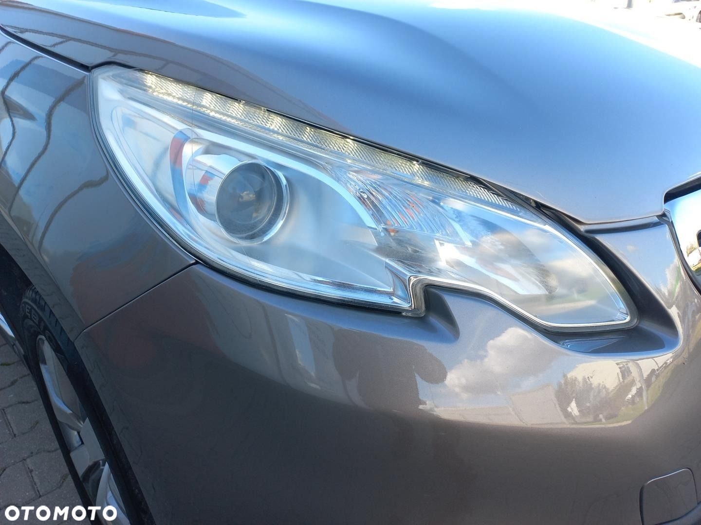 Peugeot 2008 1.6 e-HDi Style S&S - 27