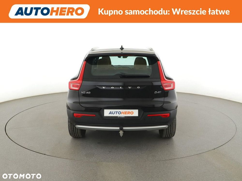 Volvo XC 40 D4 AWD Momentum Pro - 7