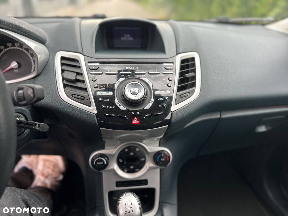 Ford Fiesta 1.6 Titanium EU5 - 21