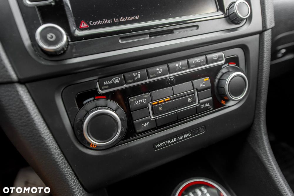 Volkswagen Golf 2.0 GTI adidas - 29