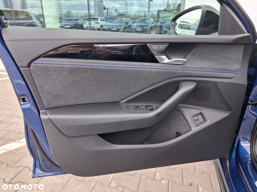 Volkswagen Passat - 13