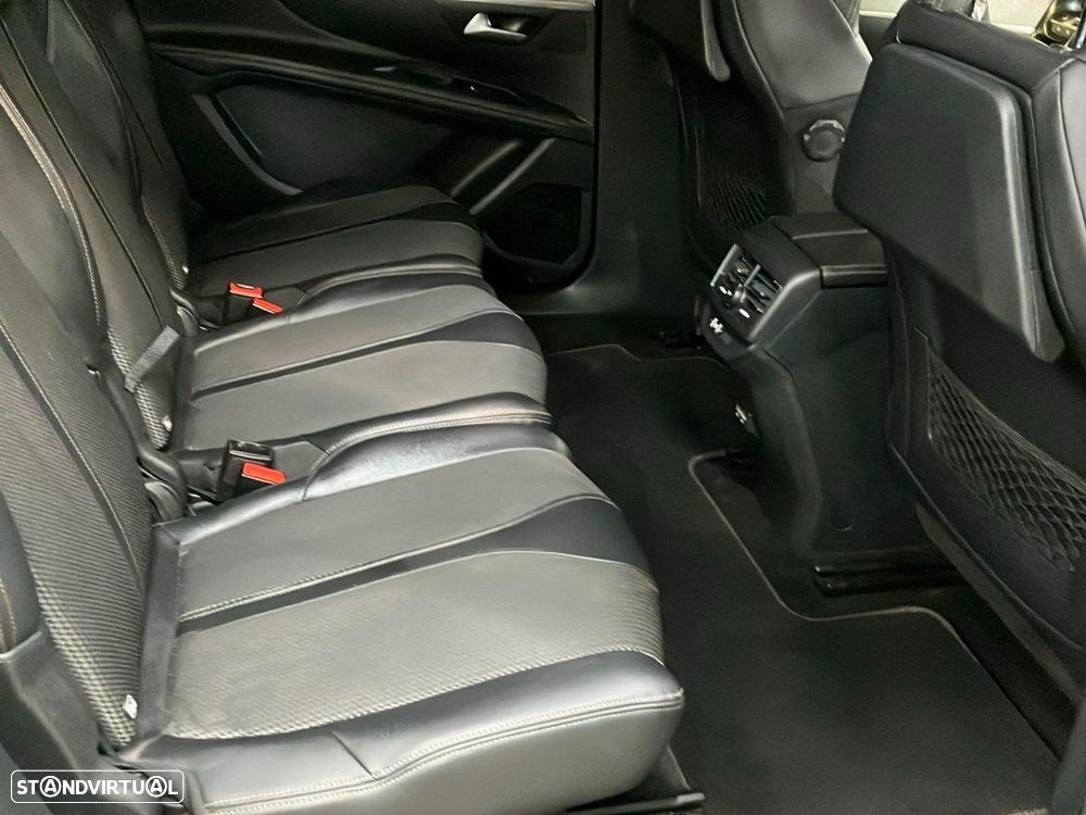 Peugeot 5008 - 17