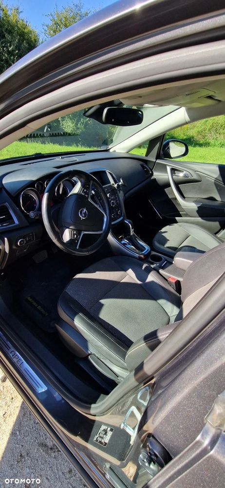 Opel Astra 2.0 CDTI Cosmo - 13