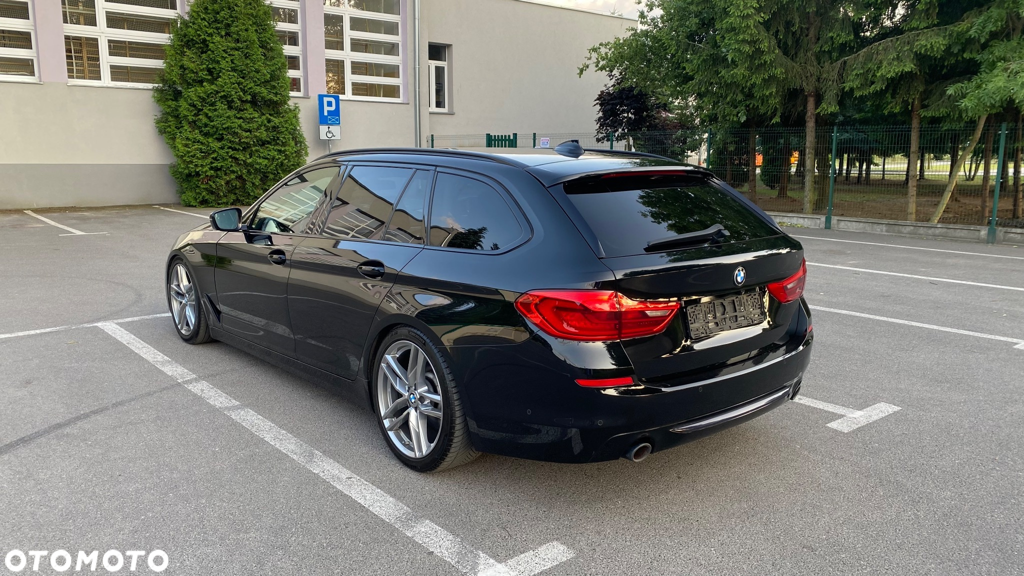 BMW Seria 5 525d Touring Sport Line - 3