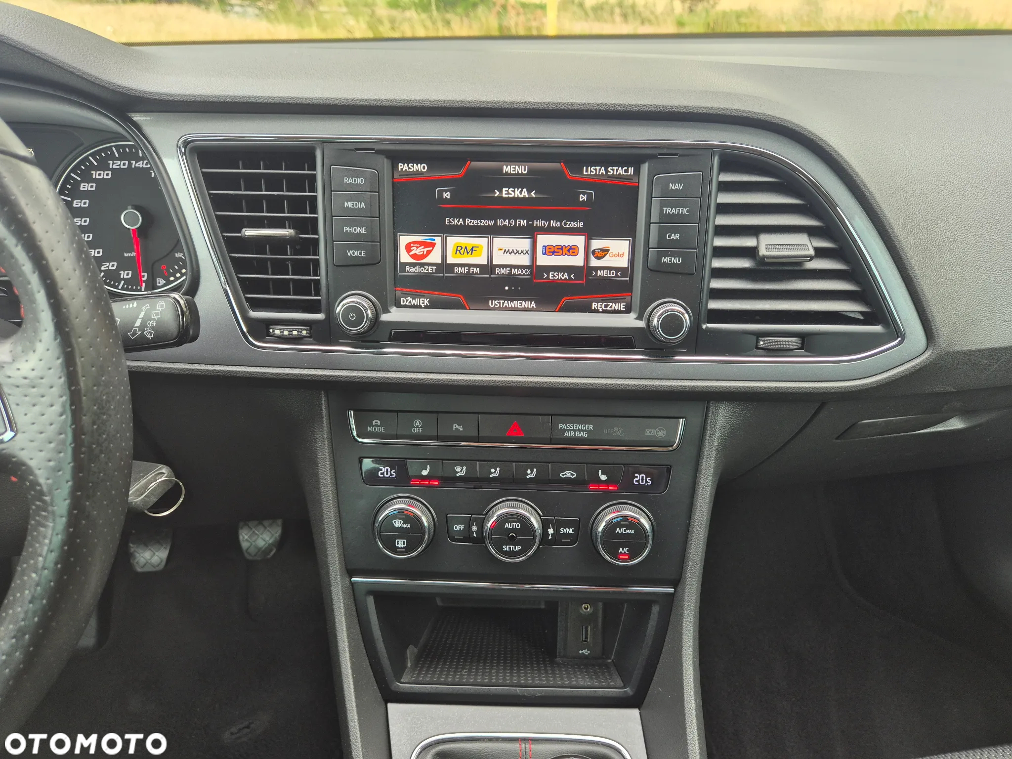 Seat Leon Sportstourer 2.0 TDI FR Plus - 20