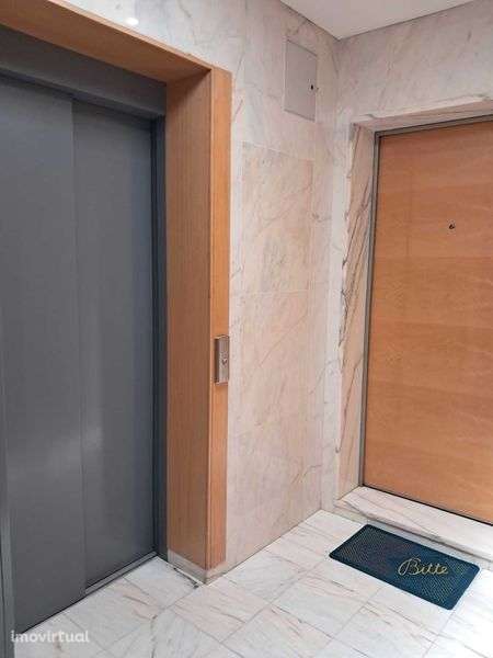 Excelente Apartamento T2 Avenida do Castelo Vila do Conde - Grande imagem: 3/9