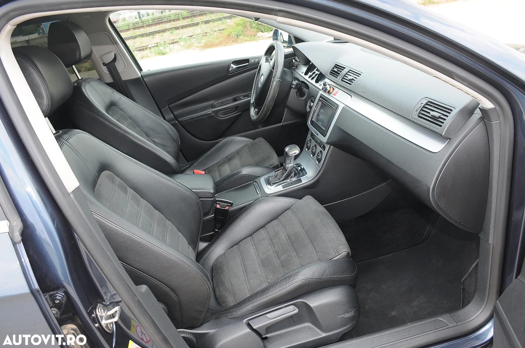 Volkswagen Passat Variant 2.0 TDI Comfortline Aut - 12
