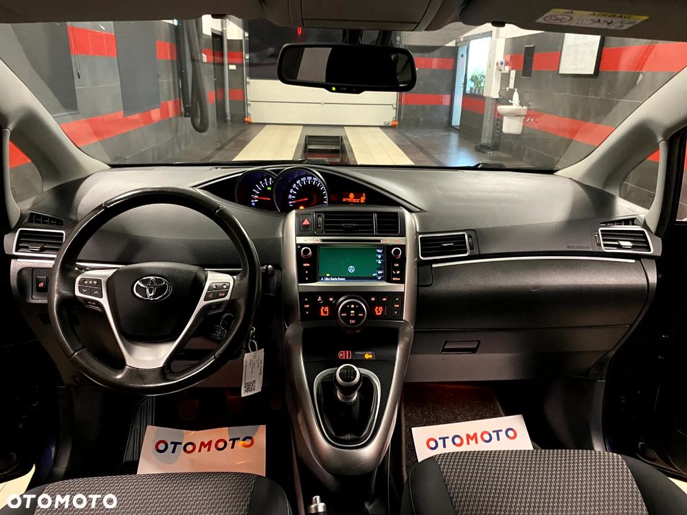 Toyota Verso 1.8 Premium - 15