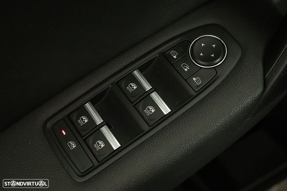 Renault Captur 1.0 TCe Techno Bi-Fuel - 21