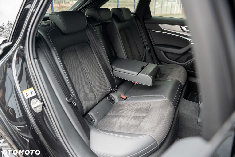 Audi A6 Avant 55 TFSI e quattro S tronic sport - 36