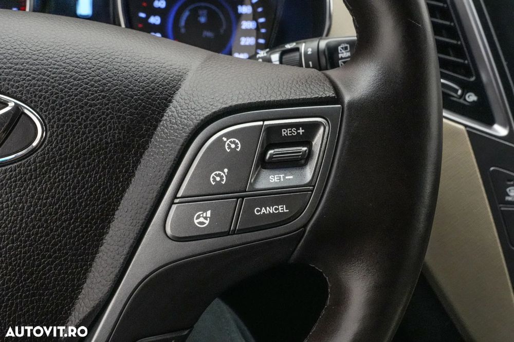 Hyundai Santa Fe 2.2 DSL 4WD Aut. Premium - 23