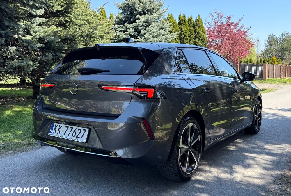 Opel Astra 1.2 T Elegance S&S - 8