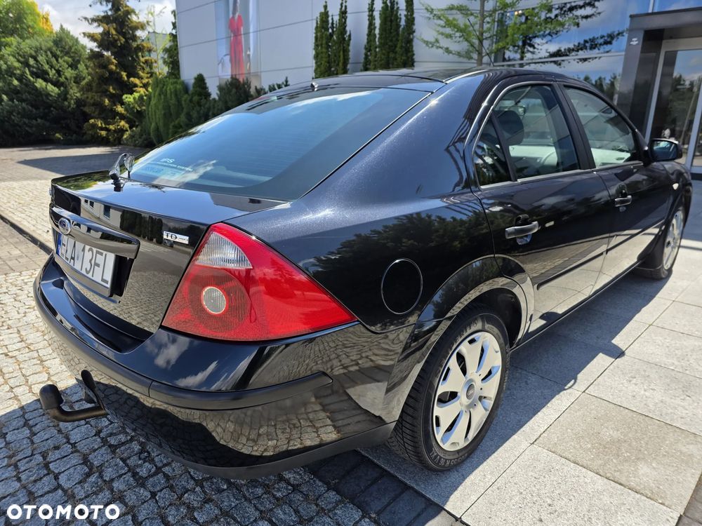 Ford Mondeo 2.0 TDCi Trend - 17