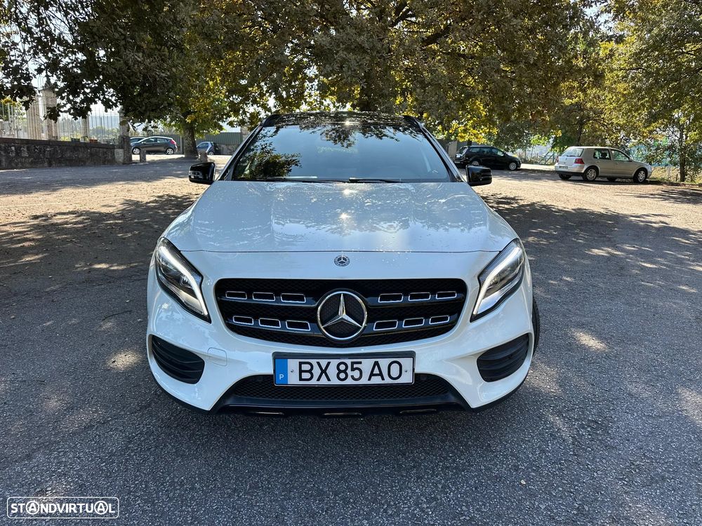 Mercedes-Benz GLA 180 - 4