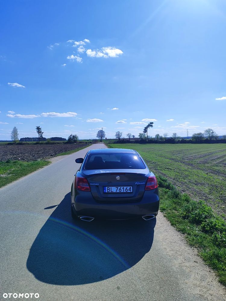 Suzuki Kizashi 2.4 4x2 Sport - 6