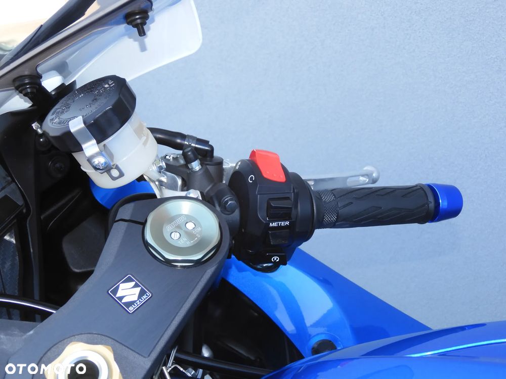 Suzuki GSX-R - 33
