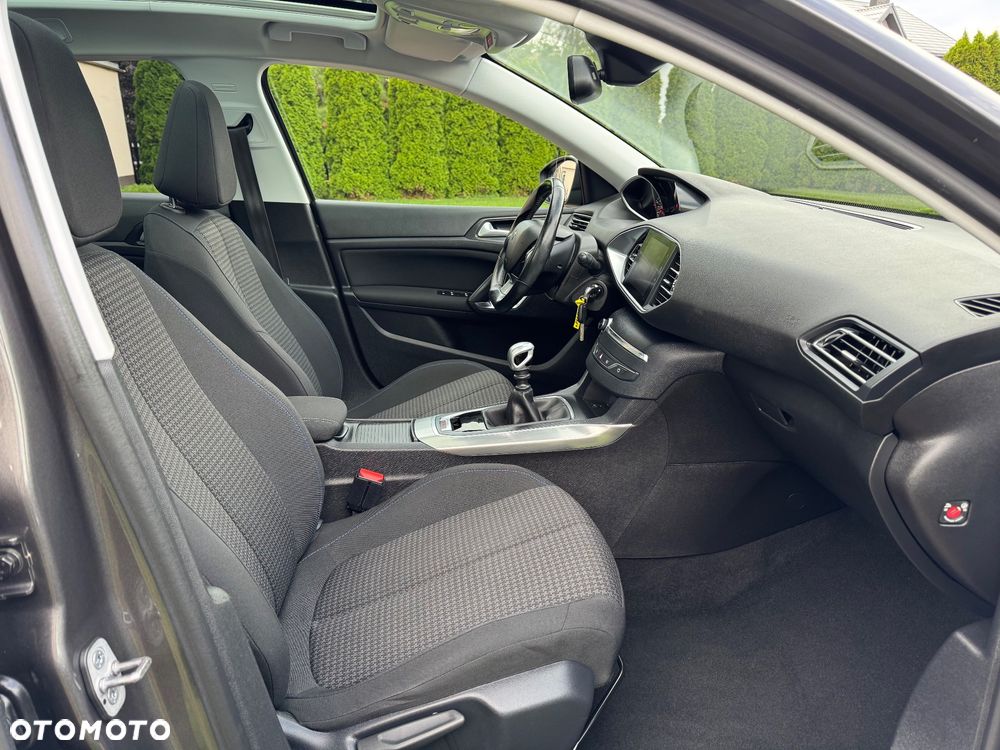 Peugeot 308 PureTech 130 Stop & Start Style - 16