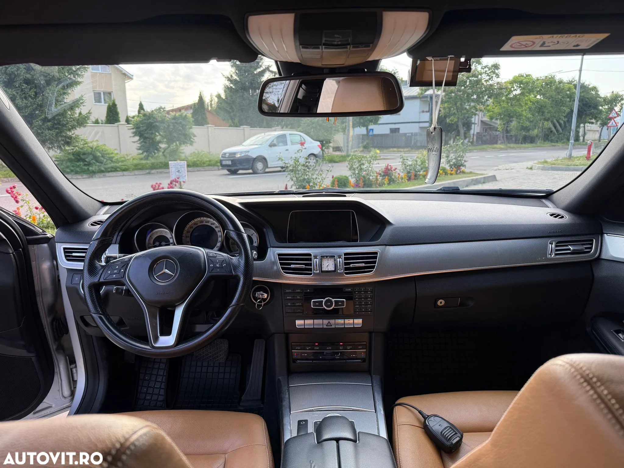 Mercedes-Benz E - 5