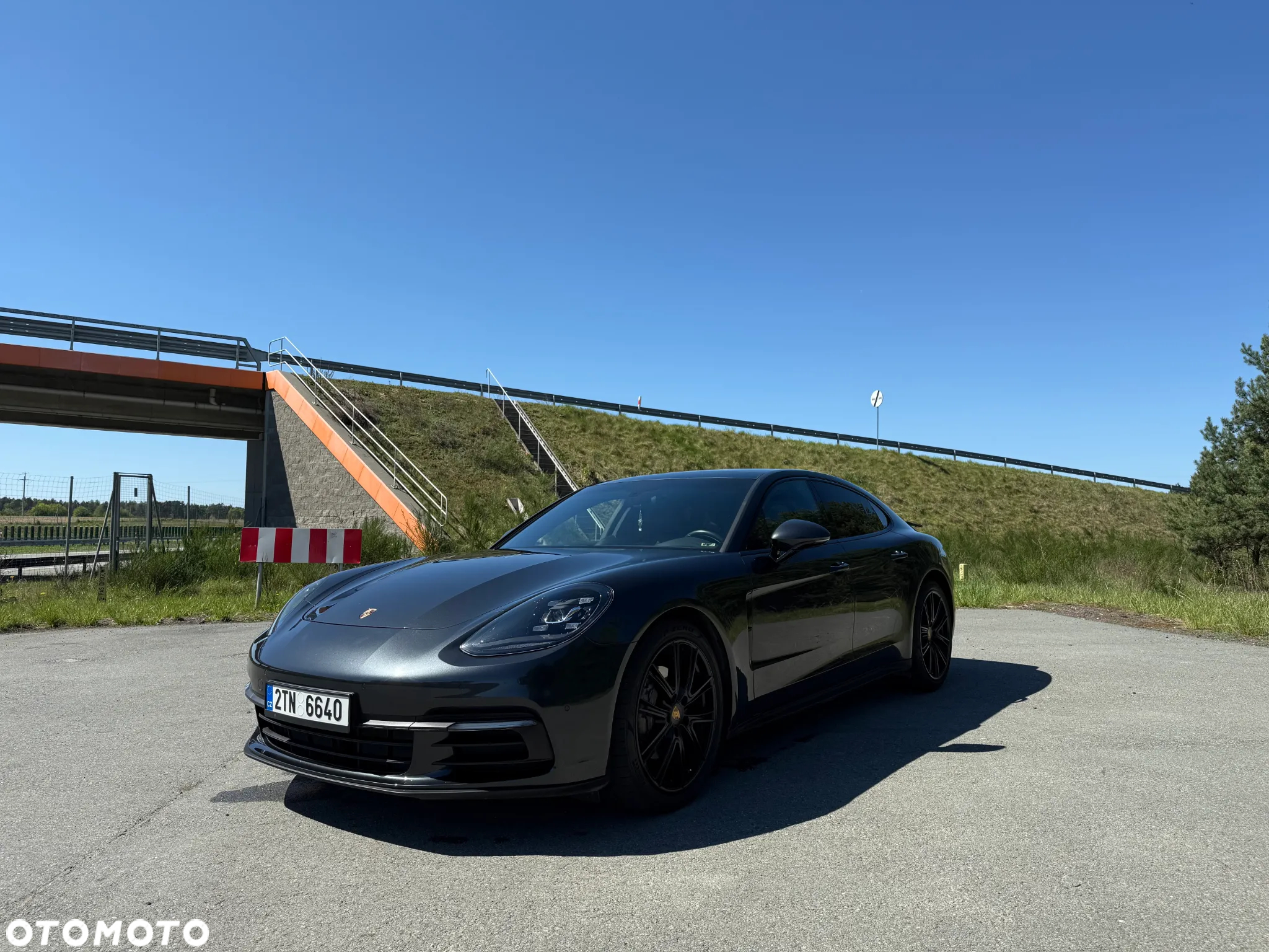 Porsche Panamera 4 - 5