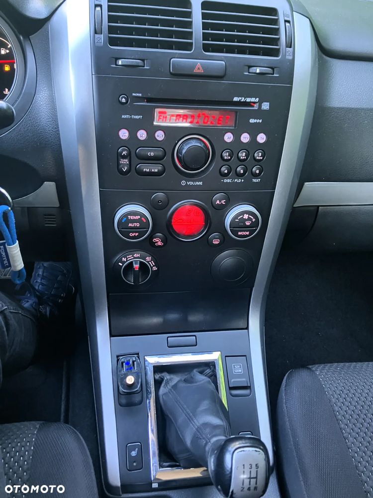 Suzuki Grand Vitara 1.9 DDiS Comfort - 16