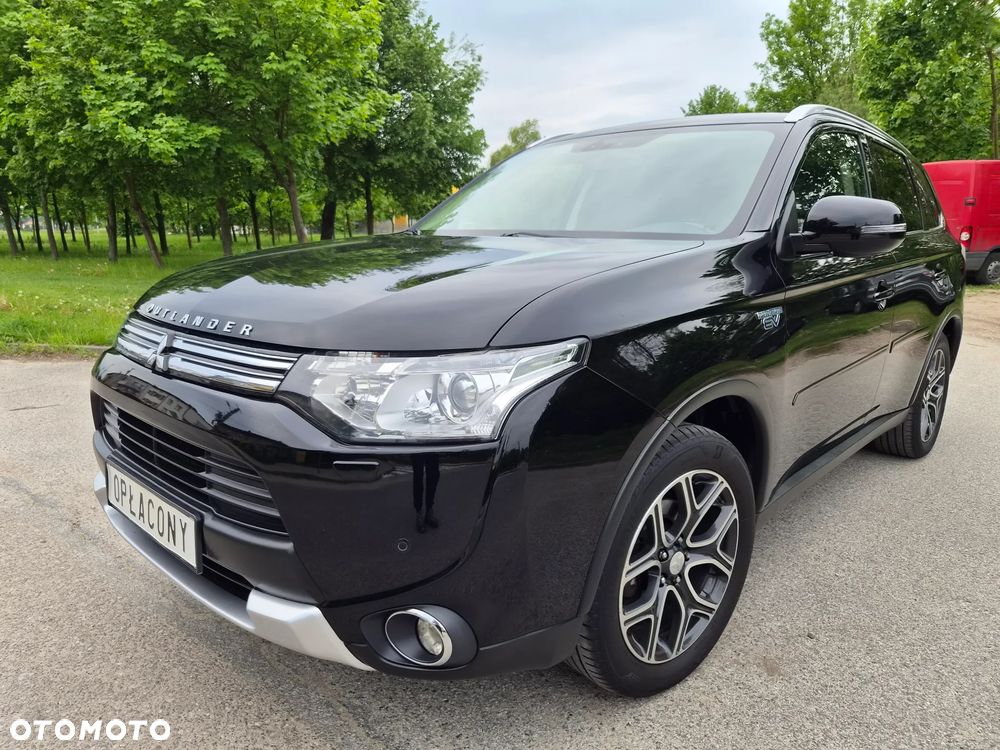 Mitsubishi Outlander - 1