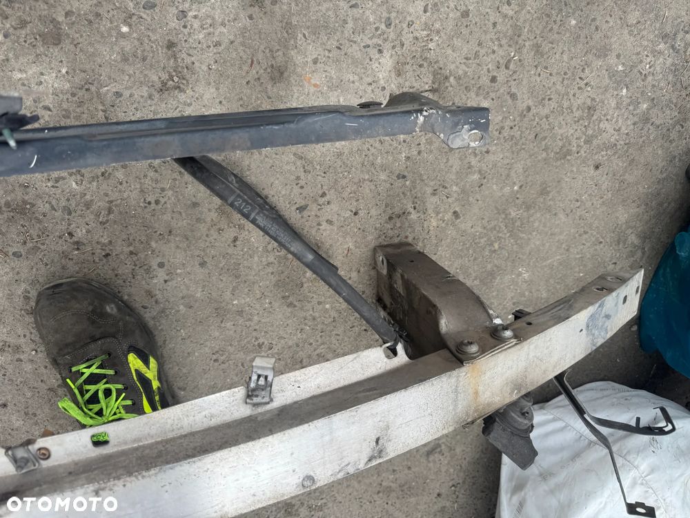 Belka zderzaka wzmocnienie przód Mercedes E-Klasa W212 - 3